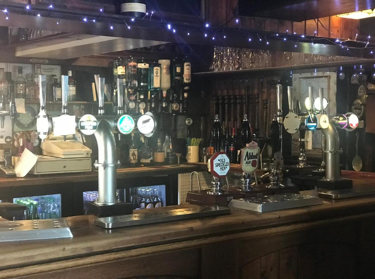 The Dog & Doublet Inn كينغسبري المظهر الخارجي الصورة